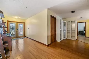 7210 57th Ave N, Saint Petersburg, FL 33709 - Photo 5