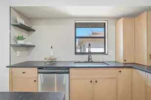 4024 Bell Ave, Sarasota, FL 34231 - Photo 9