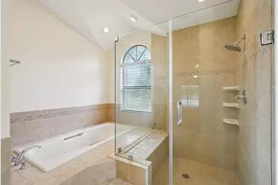 1604 Palace Court, Valrico, FL 33594 - Photo 39
