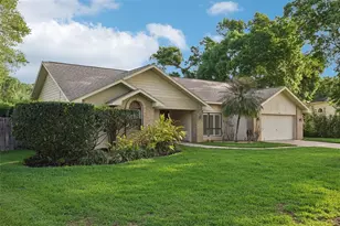 1604 Palace Ct, Valrico, FL 33594 - Photo 3