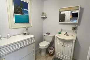 104 Americana Ct NE, Saint Petersburg, FL 33702 - Photo 11