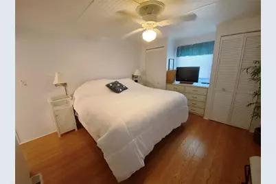 104 Americana Court NE #207, Saint Petersburg, FL 33702 - Photo 9