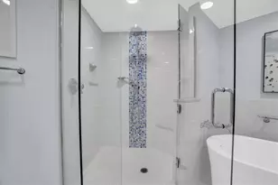 4993 Bacopa Ln S, Saint Petersburg, FL 33715 - Photo 35