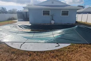 6019 Venetian Blvd NE, Saint Petersburg, FL 33703 - Photo 5