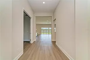 33482 Twilight Sea Place, Dade City, FL 33525 - Photo 11