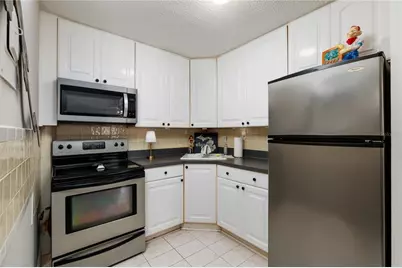 525 9th Avenue N #9, Saint Petersburg, FL 33701 - Photo 7