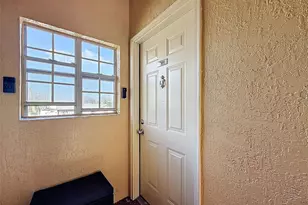 4340 Bayside Village Dr, Tampa, FL 33615 - Photo 5