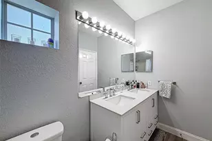 4340 Bayside Village Dr, Tampa, FL 33615 - Photo 31