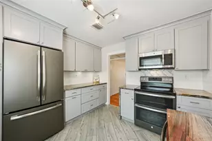 4421 8th Ave N, Saint Petersburg, FL 33713 - Photo 9