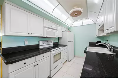 10355 Paradise Boulevard #614, Treasure Island, FL 33706 - Photo 17