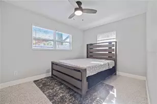 540 32nd St S, Saint Petersburg, FL 33712 - Photo 11