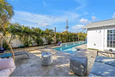 354 74th Avenue NE, Saint Petersburg, FL 33702 - Photo 15