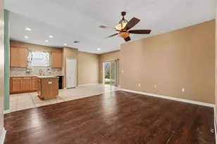 11941 Palm Bay Ct, New Port Richey, FL 34654 - Photo 19