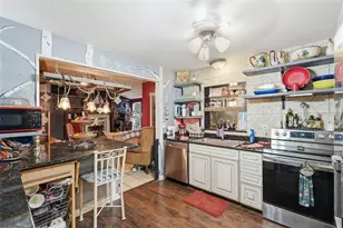 17603 Cranbrook Dr, Lutz, FL 33549 - Photo 9