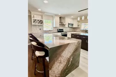 2563 Knotty Pine Way, Clearwater, FL 33761 - Photo 11