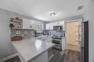 1010 E Fern St, Tampa, FL 33604 - Photo 11