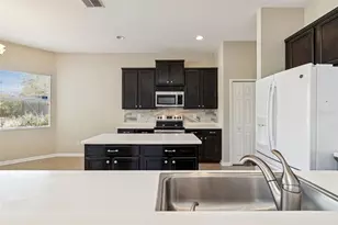 12918 Drakefield Dr, Spring Hill, FL 34610 - Photo 23