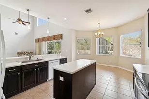 12918 Drakefield Dr, Spring Hill, FL 34610 - Photo 27