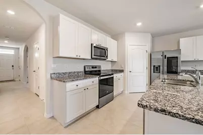 5568 Siltstone Street, Lakeland, FL 33811 - Photo 7