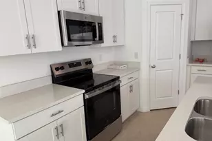 8425 Lunar Skye St, Sarasota, FL 34241 - Photo 11