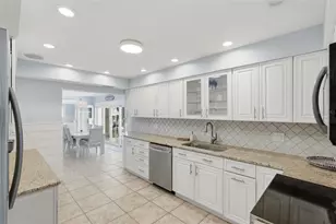 2822 W Vina Del Mar Blvd, Saint Pete Beach, FL 33706 - Photo 13