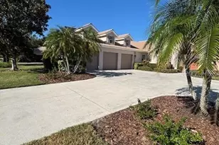 6615 Butlers Crest Dr, Bradenton, FL 34203 - Photo 3