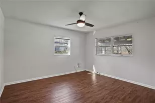 1708 Pond Lake Dr, Tampa, FL 33612 - Photo 27
