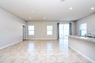 35649 Osprey Perch Ln, Zephyrhills, FL 33541 - Photo 3