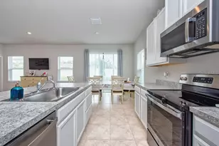 35649 Osprey Perch Ln, Zephyrhills, FL 33541 - Photo 17