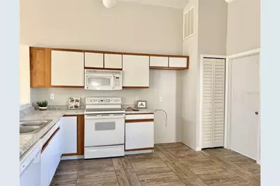 10233 Allenwood Drive, Riverview, FL 33569 - Photo 5