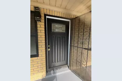 2004 E Genesee Street, Tampa, FL 33610 - Photo 3