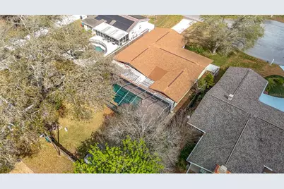 11328 N Oakleaf Avenue, Tampa, FL 33612 - Photo 5