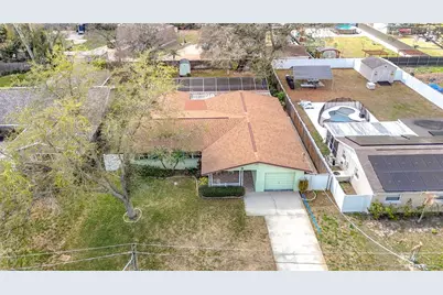 11328 N Oakleaf Avenue, Tampa, FL 33612 - Photo 3