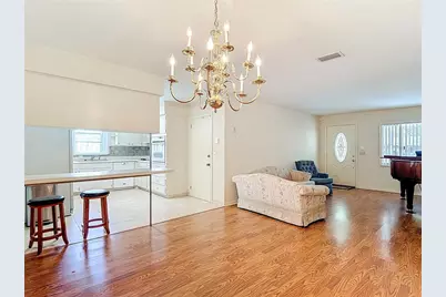 11328 N Oakleaf Avenue, Tampa, FL 33612 - Photo 15