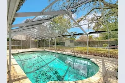 11328 N Oakleaf Avenue, Tampa, FL 33612 - Photo 7