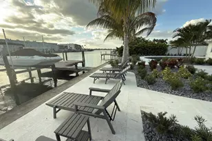 12350 4th St E, Treasure Island, FL 33706 - Photo 13