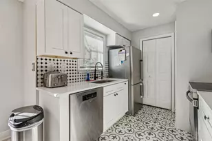 8742 Mallard Reserve Dr, Tampa, FL 33614 - Photo 11