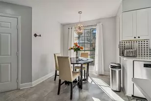 8742 Mallard Reserve Dr, Tampa, FL 33614 - Photo 9