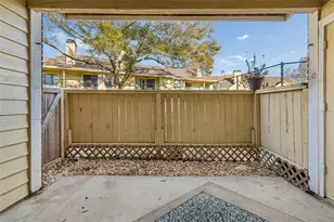 8742 Mallard Reserve Dr, Tampa, FL 33614 - Photo 31