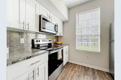 9068 Lake Chase Island Way #9068, Tampa, FL 33626 - Photo 11