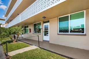 4915 Bay Street NE, Saint Petersburg, FL 33703 - Photo 1