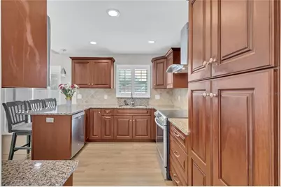 11034 Malaga Drive, Largo, FL 33774 - Photo 9