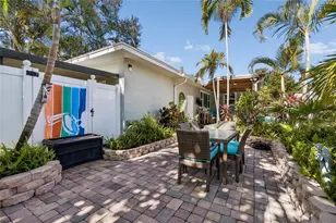 1529 12th St N, Saint Petersburg, FL 33704 - Photo 33