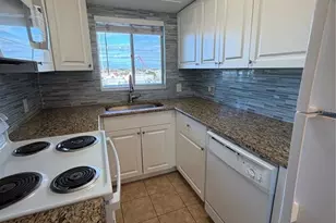 8950 Park Blvd, Seminole, FL 33777 - Photo 11