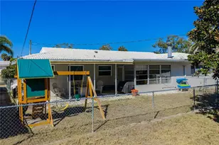 1425 Embassy Dr, Clearwater, FL 33764 - Photo 39