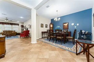 11218 Coventry Grove Cir, Lithia, FL 33547 - Photo 7