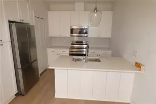 2717 14th St N, Saint Petersburg, FL 33704 - Photo 5