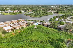 10192 Seminole Island Dr, Largo, FL 33773 - Photo 31