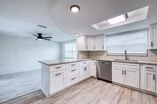 9825 Aetna Ln, Port Richey, FL 34668 - Photo 15