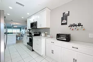 431 Boca Ciega Point Blvd N, Saint Petersburg, FL 33708 - Photo 9